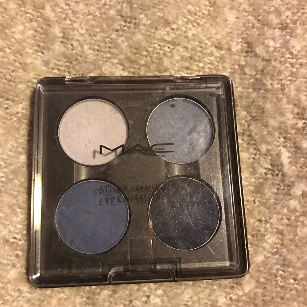 Discontinued 2002 MAC Cosmetics Denim Dish Quad - Picture 2 of 3